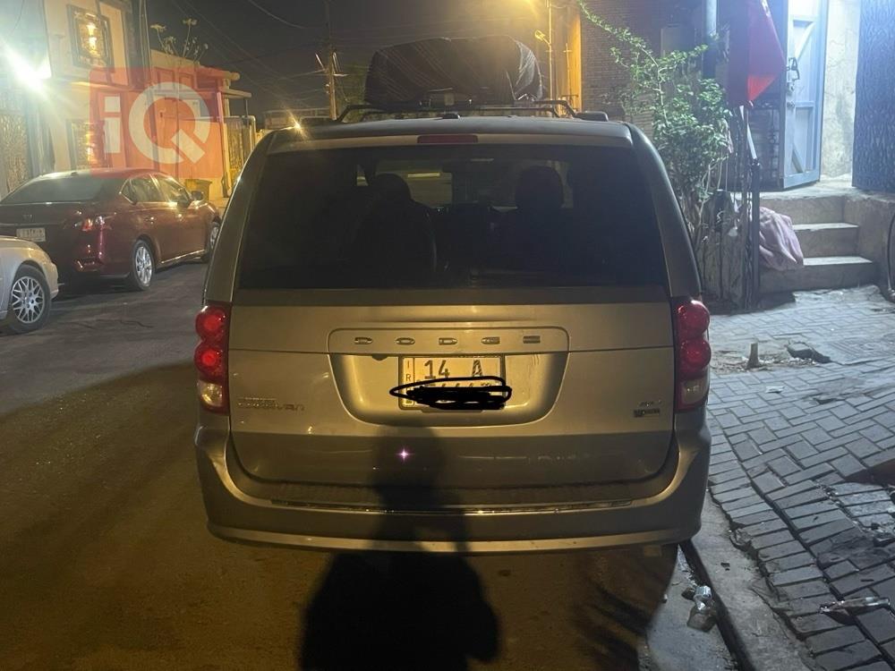 دودج جراند كارافان